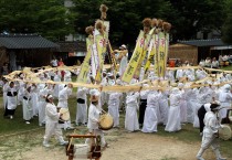 서천 저산팔읍길쌈놀이, 지역 청소년과 예술인 참여로 전통문화 이끌다